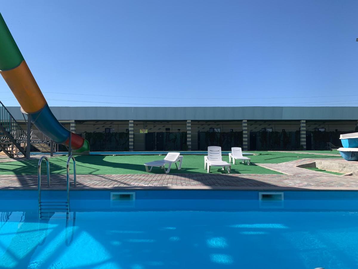 Nlife Hotel Kapchagay Exterior foto